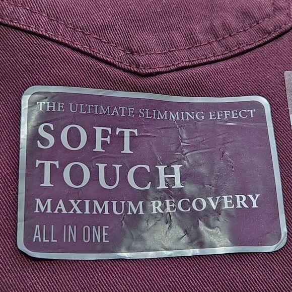 Gloria vanderbilt amanda slimming jeans Size 8 Color Wine Stretch Soft Touch - Picture 8 of 16